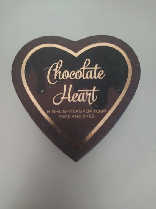 Bronzer rozświetlający