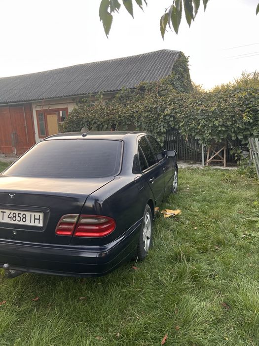 Мереседес E210 рест