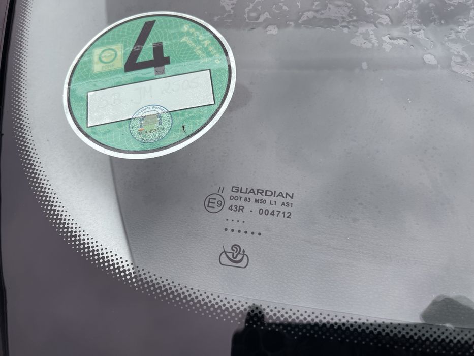 Лобове скло Пежо 3008 5008,Переднє скло Пежо 3008 5008,Стекло Пежо