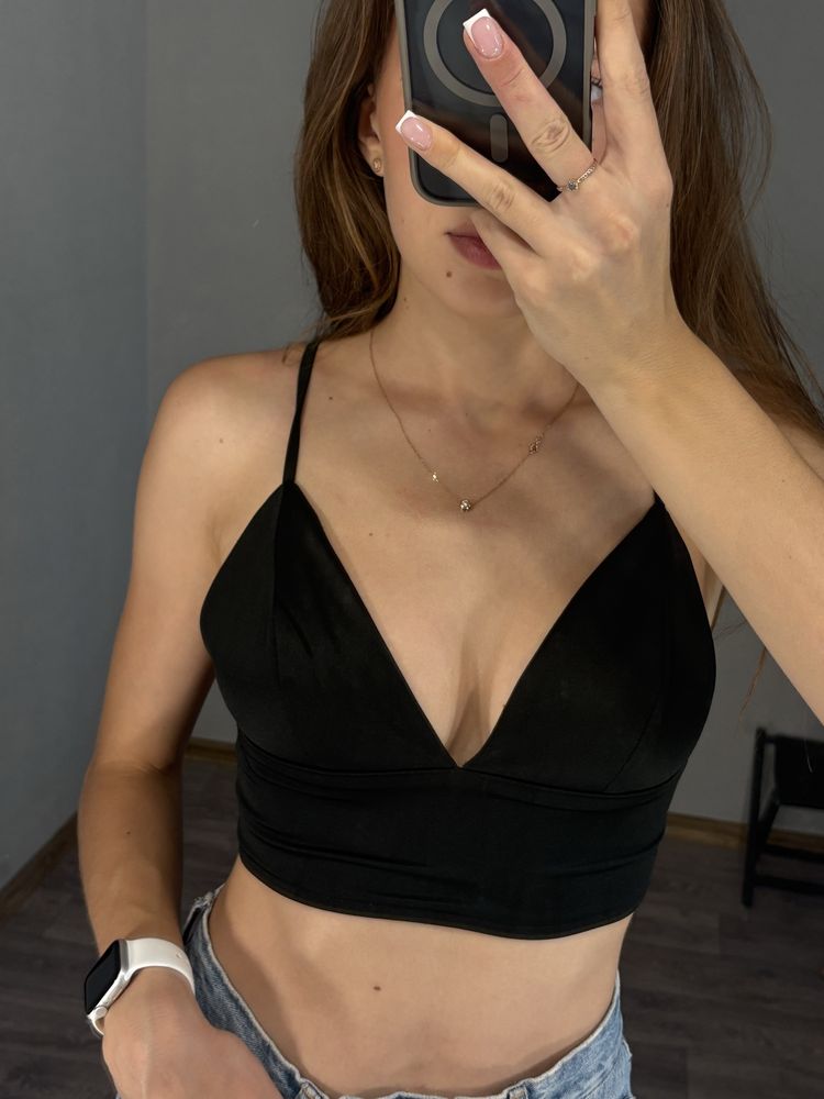 Топ prettylittlethings чорний