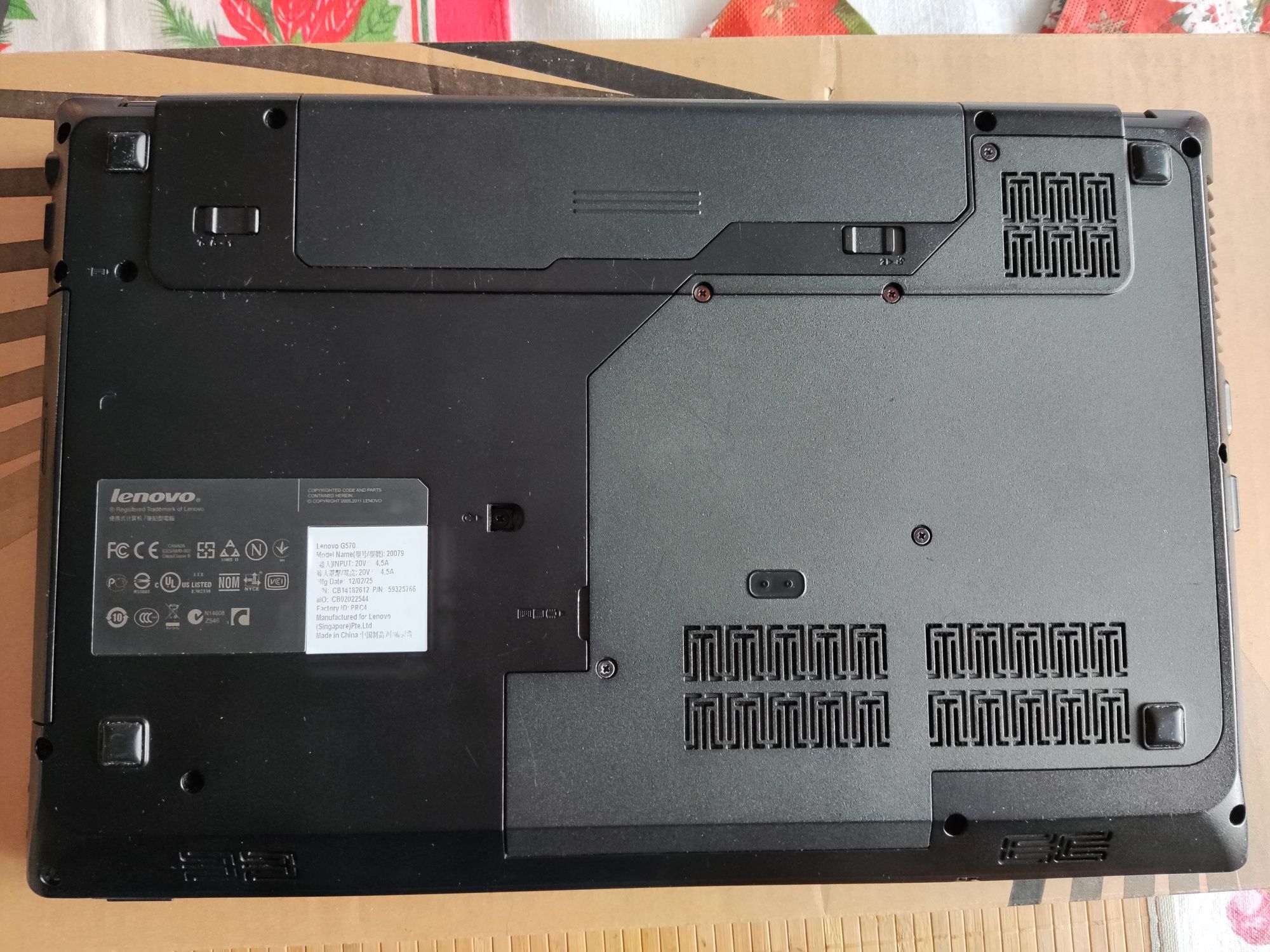Laptop Lenovo G570 Intel Core i3