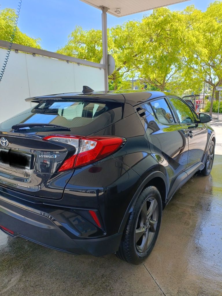 Toyota   C-HR 1.8