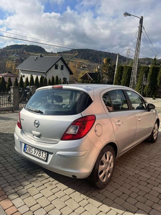 Opel corsa 2011 1.2