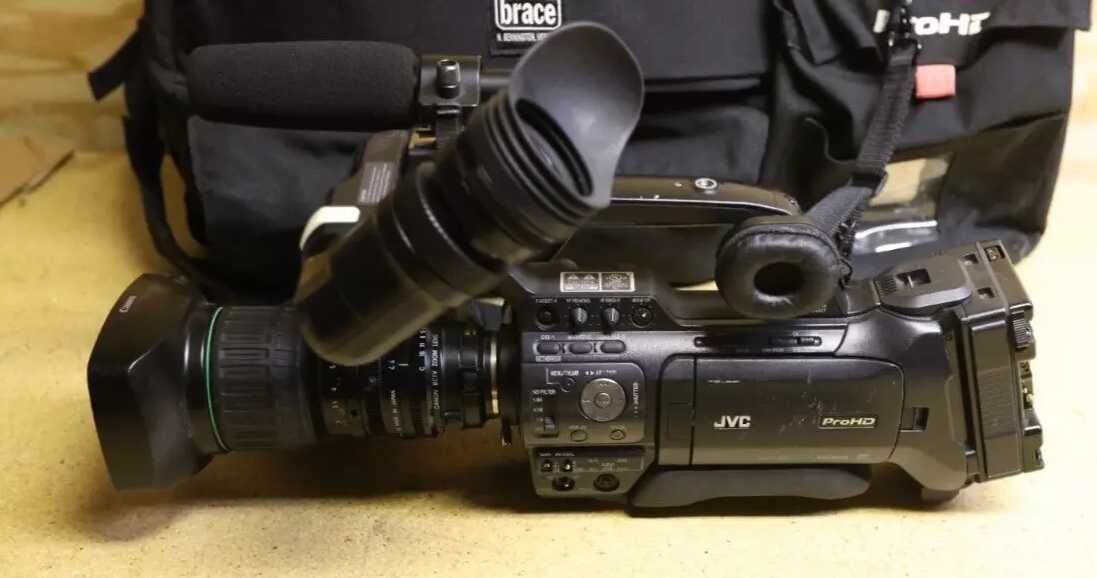 JVC GY-HM850 Full HD Broadcast Streaming Camera + Canon KT14x4-4B KRS