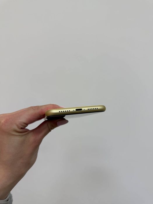 Iphone XR Yellow оплата частинами 64gb 128gb 256gb