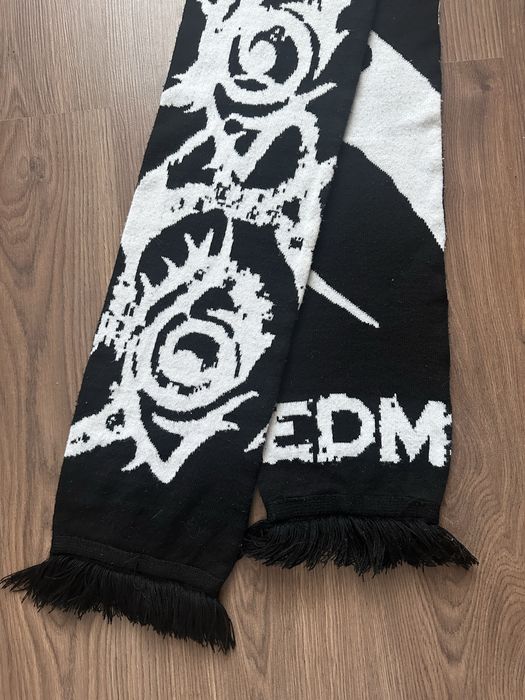 Черно белый шарф