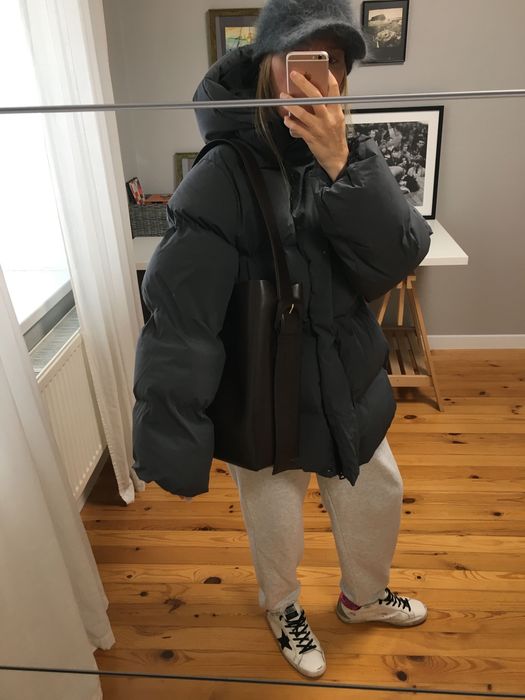 Новий пуховик Weekday, колір сірий, графіт, charcoal