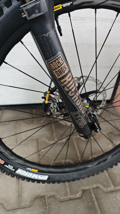 Santa Cruz Nomad carbon C S kit  rama L 27.5 super stan