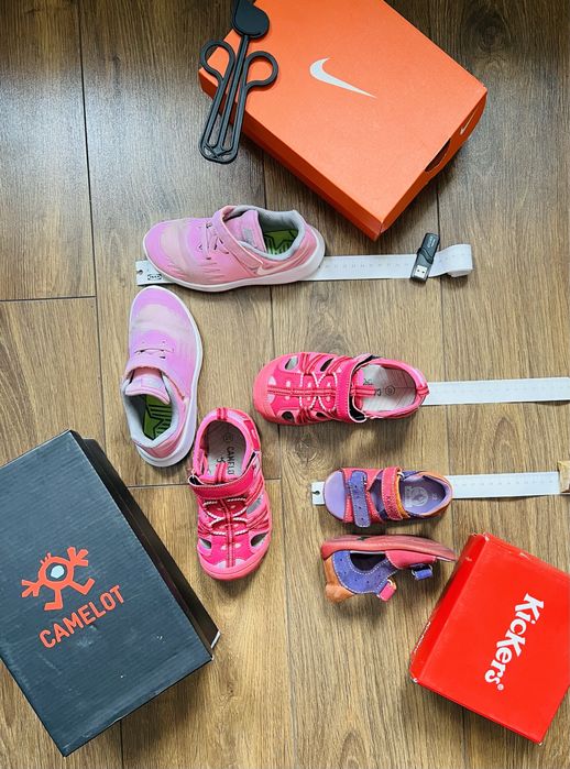 Детская обувь фирменная , с коробками .