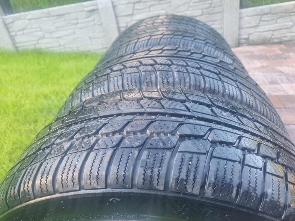 Koła zimowe Ford  195/50/16 felgi 5x108 kołpaki oryginalne