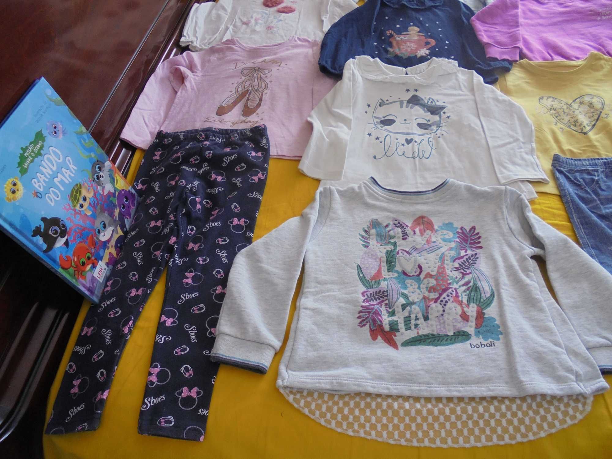 lote de roupa de menina o livro o Bando do Mar