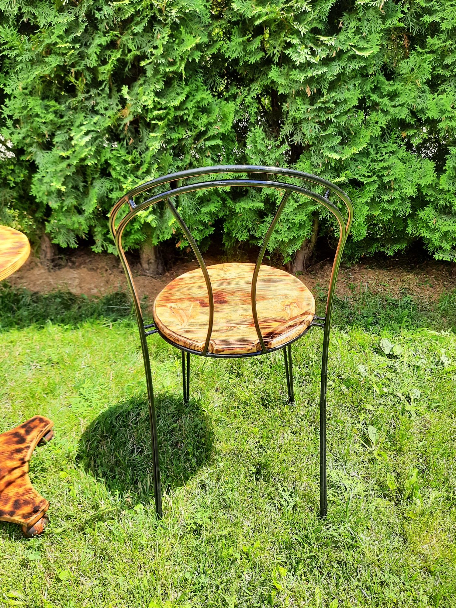 Zestaw okrągły stolik + 3 krzesła ręcznie robiony. Wysoka jakość.
