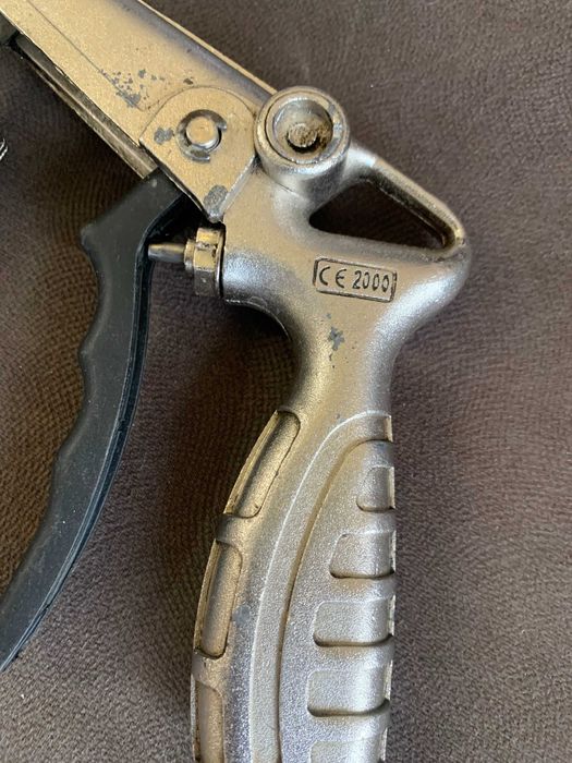 Пистолет для монтажной пены HILFMANN , Для гравитекса CЕ- 2000