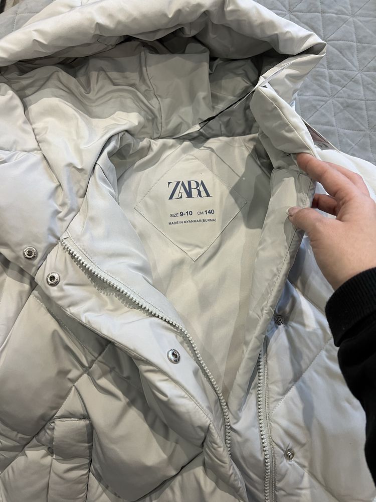 Пуховик Zara для дівчинки