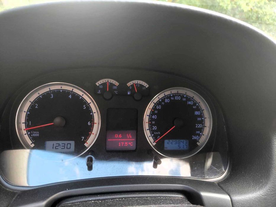 Volkswagen Golf IV • 2003 • 1.4 фольксваген бензин гольф 4