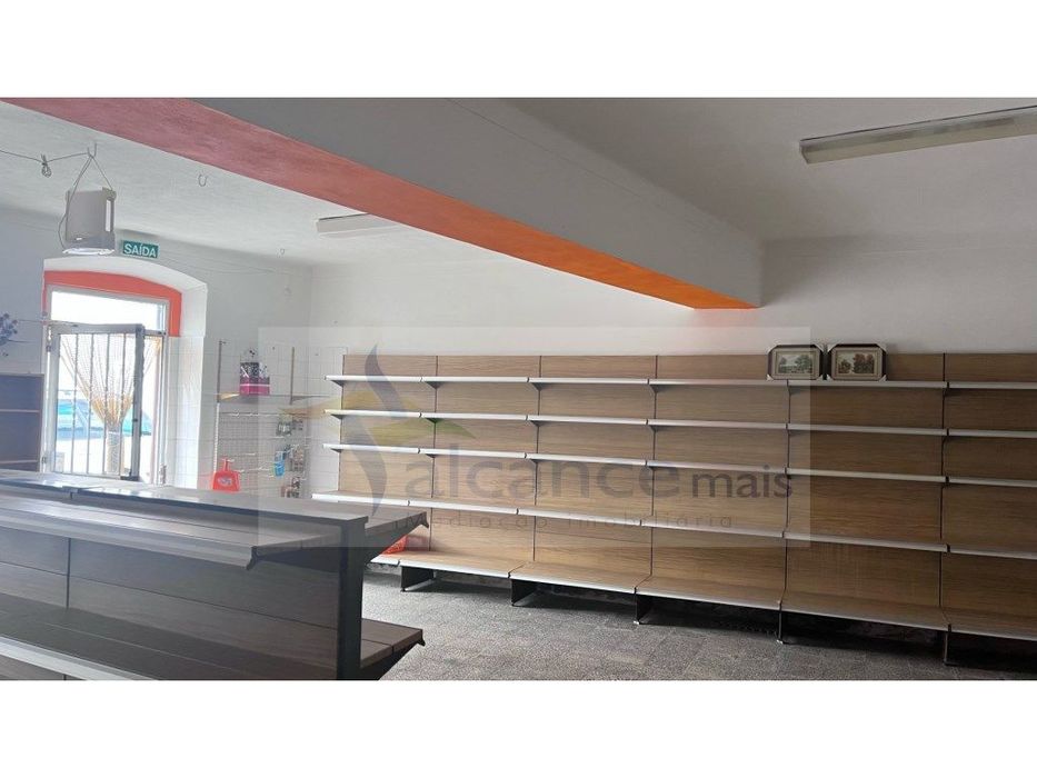 Espaço Comercial - área de 51,3 m² e alvará de comércio e serviços