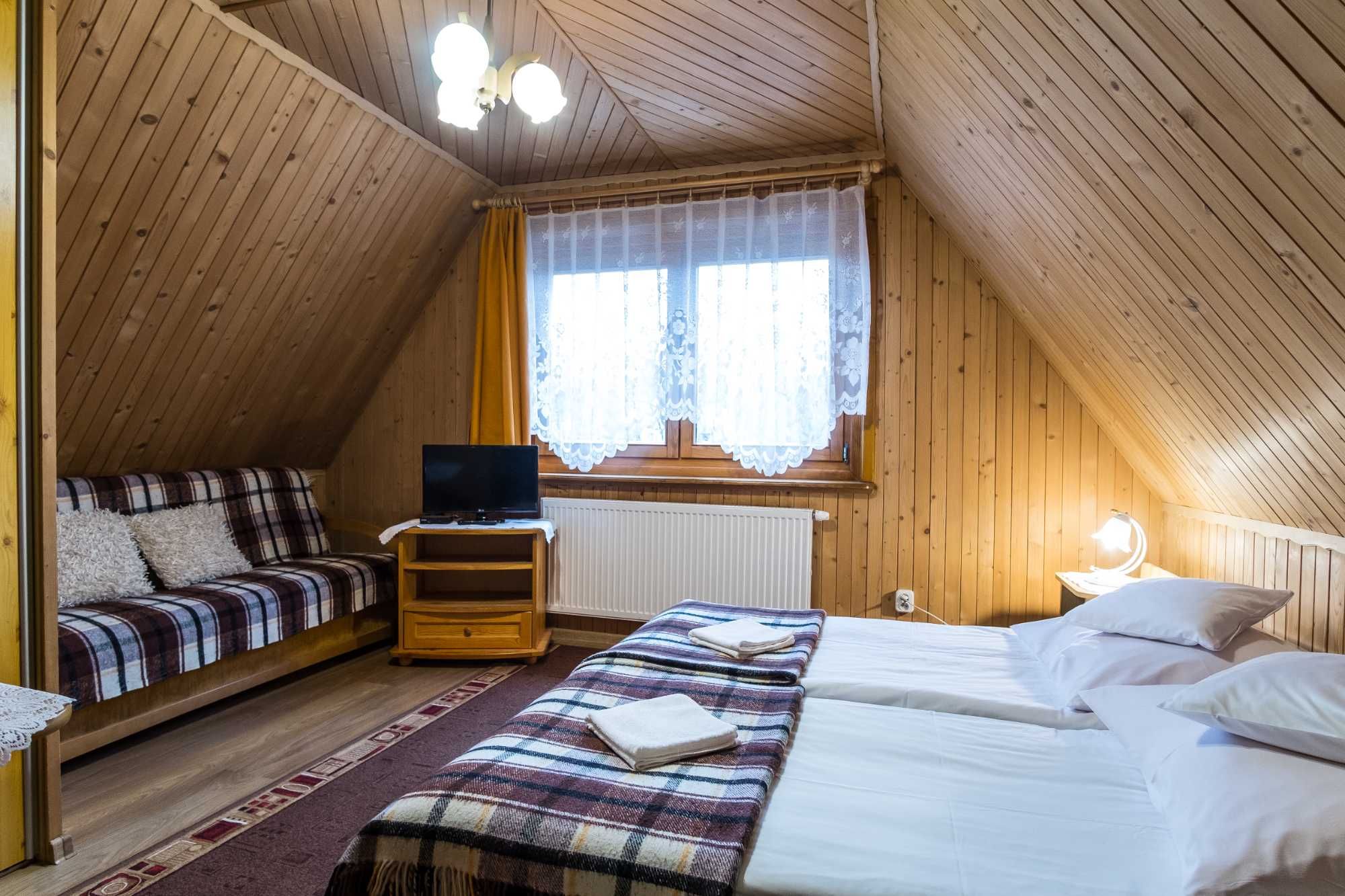 Pokoje i Apartamenty Jan w centrum Zakopanego - noclegi Zakopane