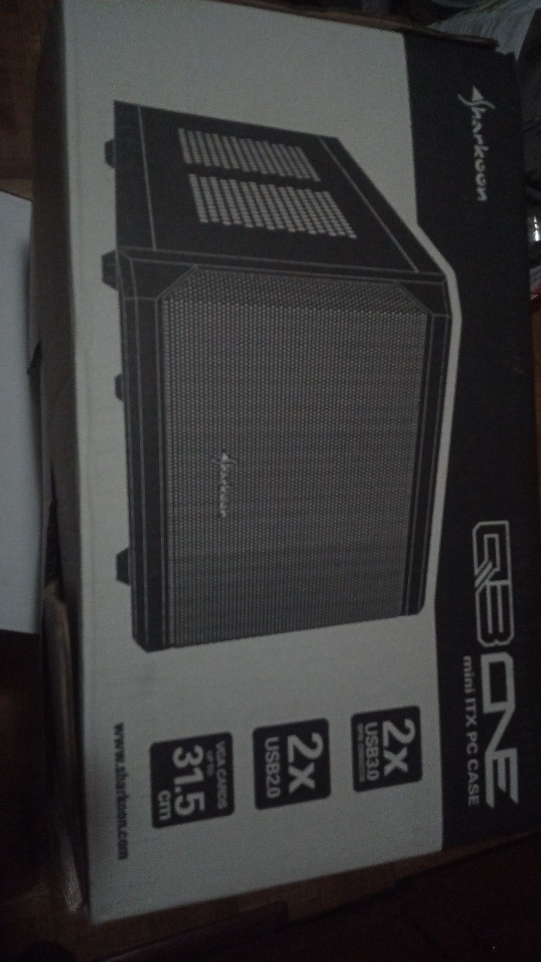 Caixa mini itx sharkoon qb one