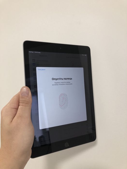 iPad 6, 32 GB, Wi-Fi . Айпад 6 на 32 гб.