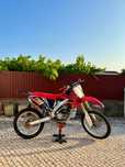 Honda Crf 250 em ótimo estado