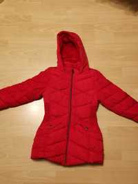 Płaszcz zimowy czerwony dla dziewczynki rozmiar 122-128