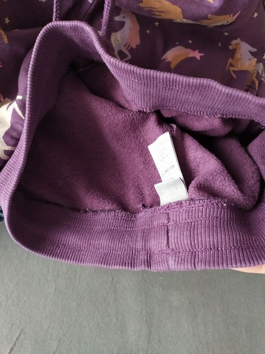 Next 134 spodnie dresowe jednorożec