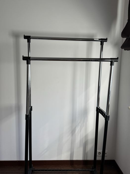 Пересувна вішалка JUSK