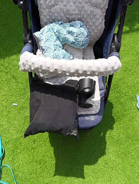 Carrinho Britax Romer B-agile M em bom estado + Gratis