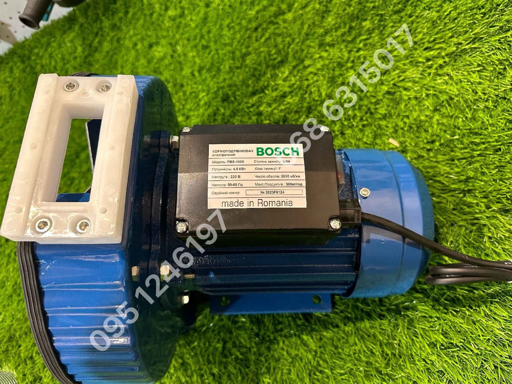 Кормоизмельчитель электрическая BOSCH FBS-4500 300кг/час медный мотор
