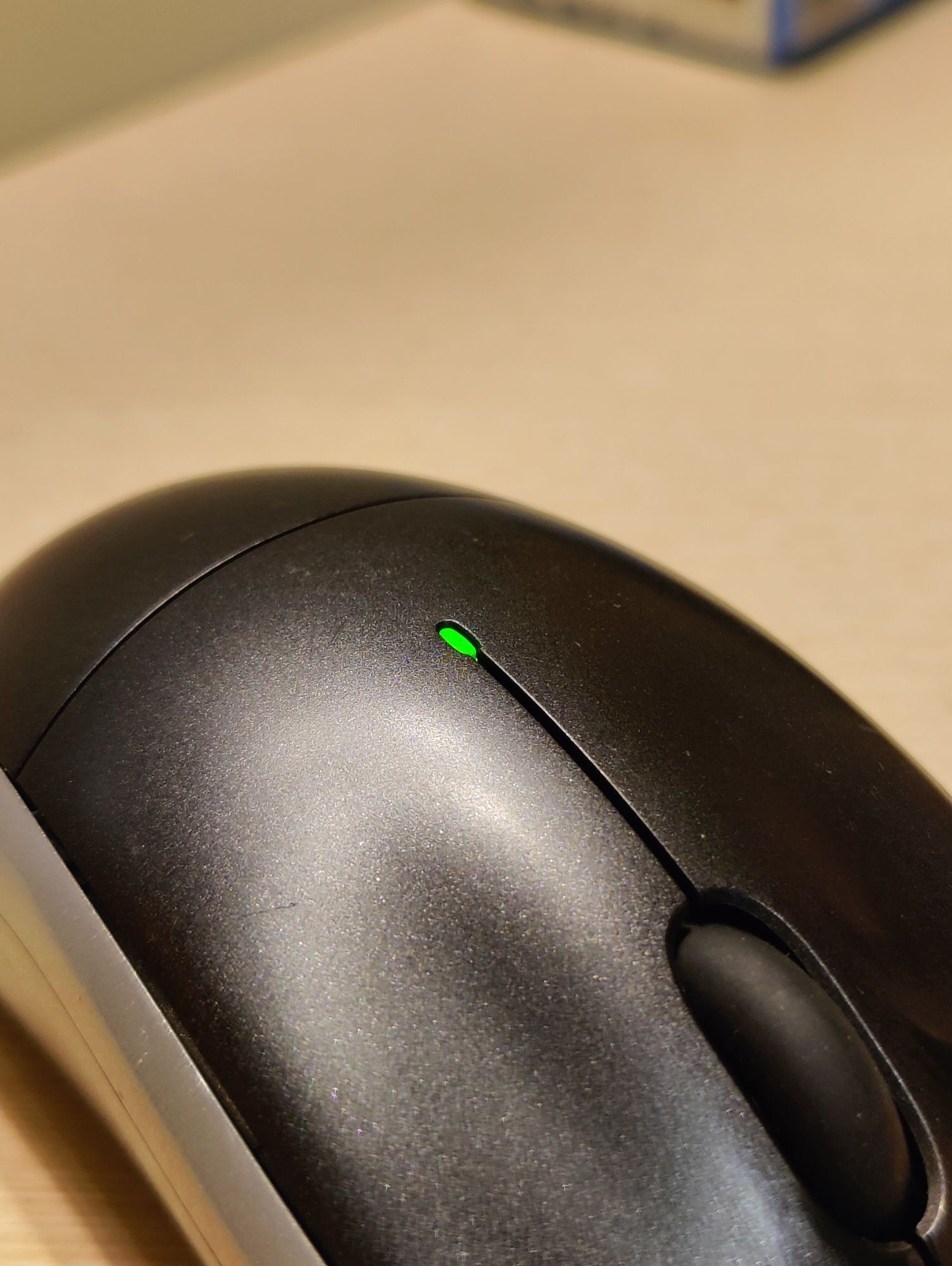 Беспроводная мышка Logitech M215