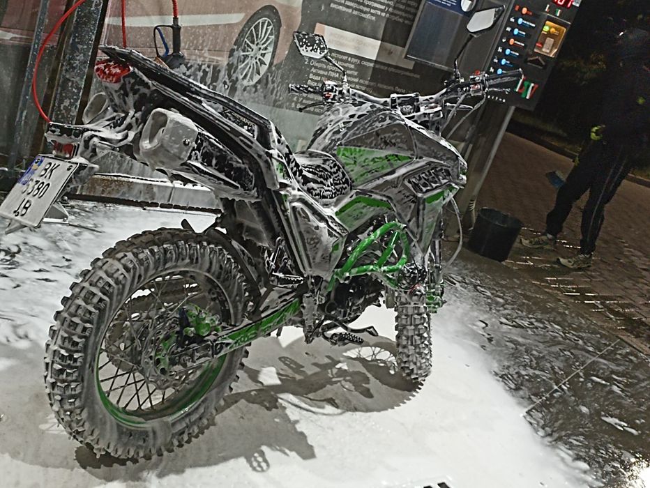 Мотоцикл SPARK SP-300T-1