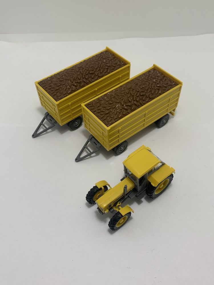 Tractor com reboques da Wiking 1/87