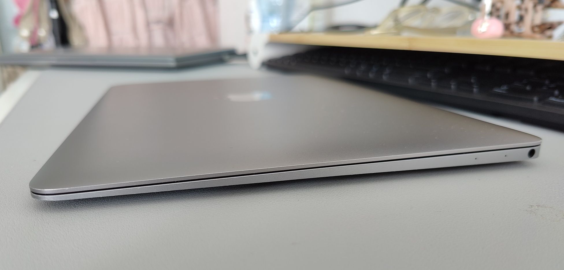 MacBook A1534  Retina12, 2016 r.  Intel m3