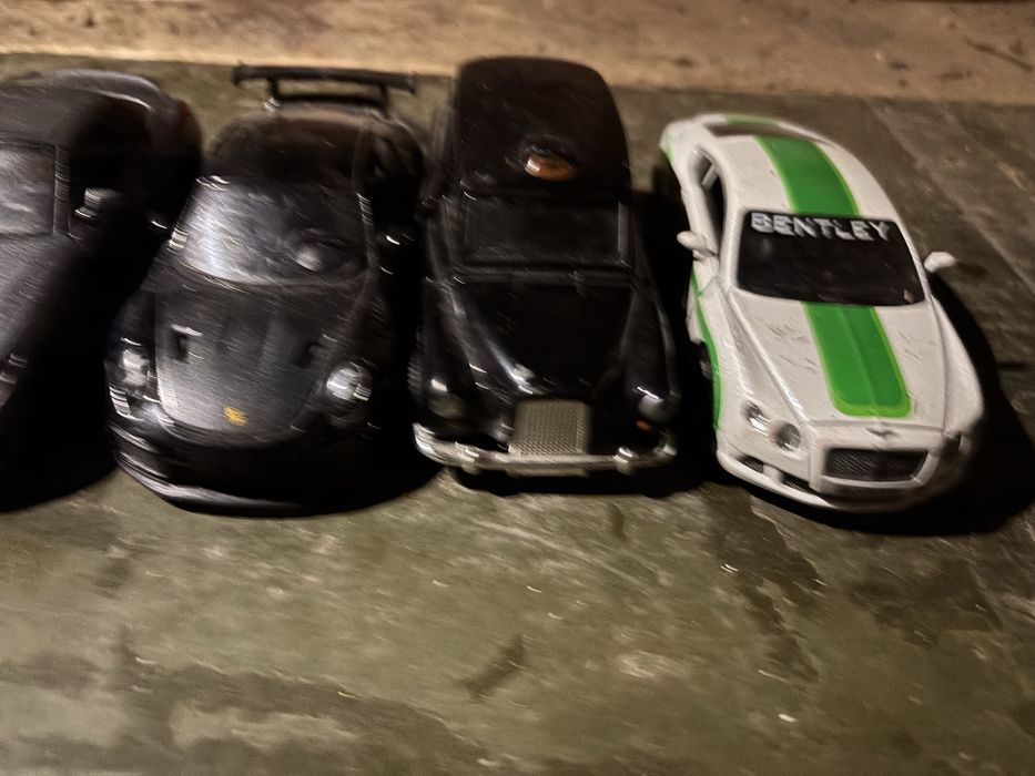 Продам железные машынки