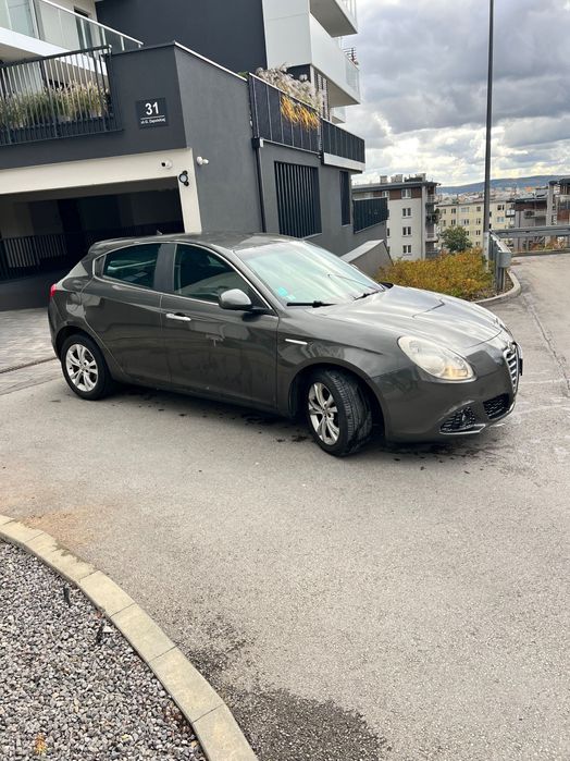 Alfa Giulietta_1.6JTDM_Basis_BezWkladu_PieknyKolor_Led_Czujniki