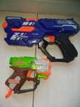 Pistolety nerf..