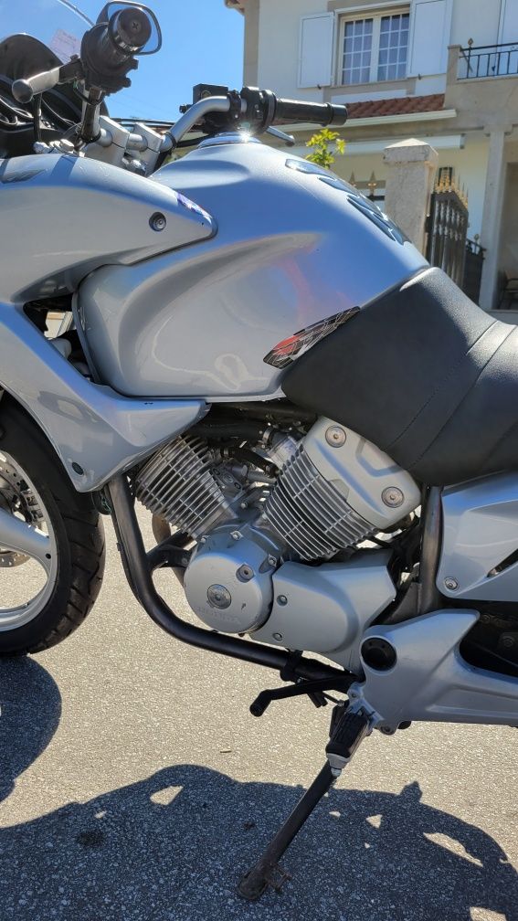Honda Varadero 125