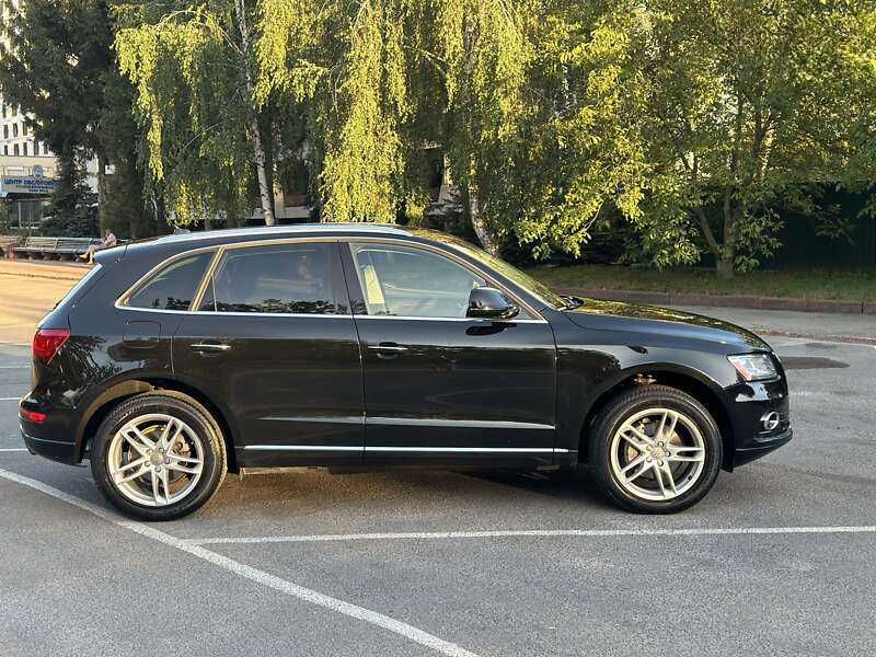 Audi Q5 2015 2.0 бензин Quattro