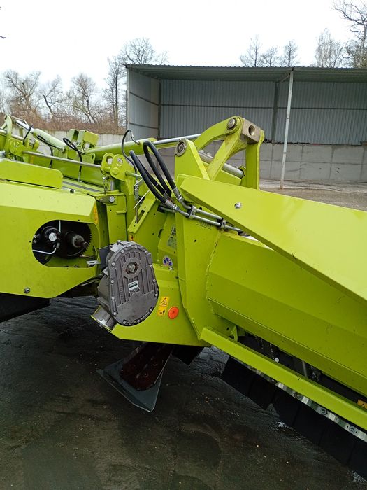 Przystawka do kukurydzy Claas corio 8x75