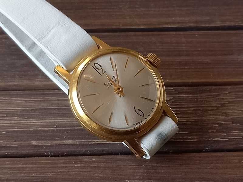 Damski zegarek marki Slava ,vintage