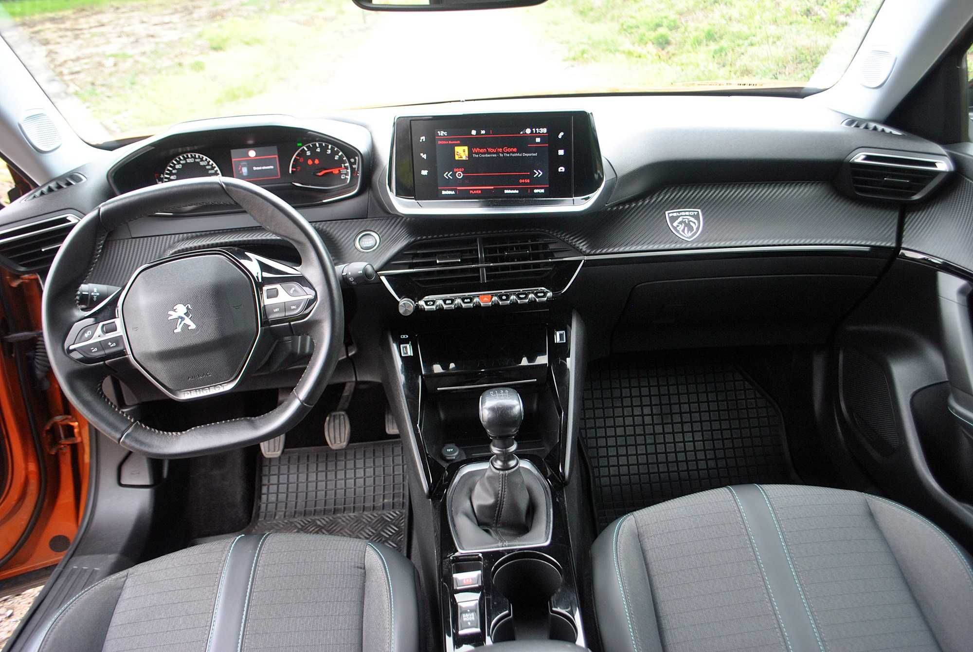 Peugeot z 2022 roku polski salon bezwypadkowy Allure Pack S&S