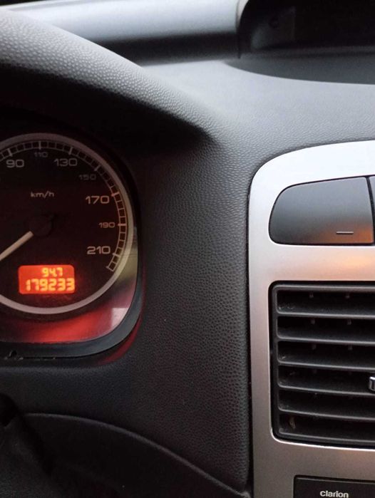 Sprzedam Peugeot 307 1.6 benzyna 2003r, hak.