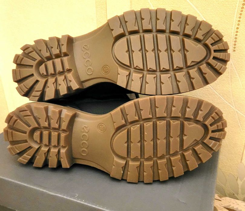 Ecco ботинки 37 р.