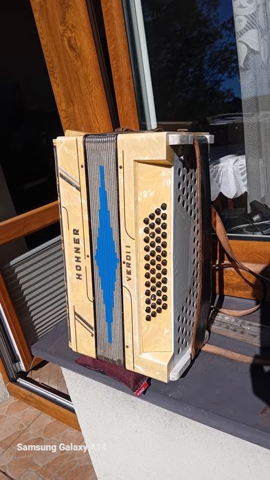 Akordeon hohner Verdi I 48 basów stan dobry z walizką