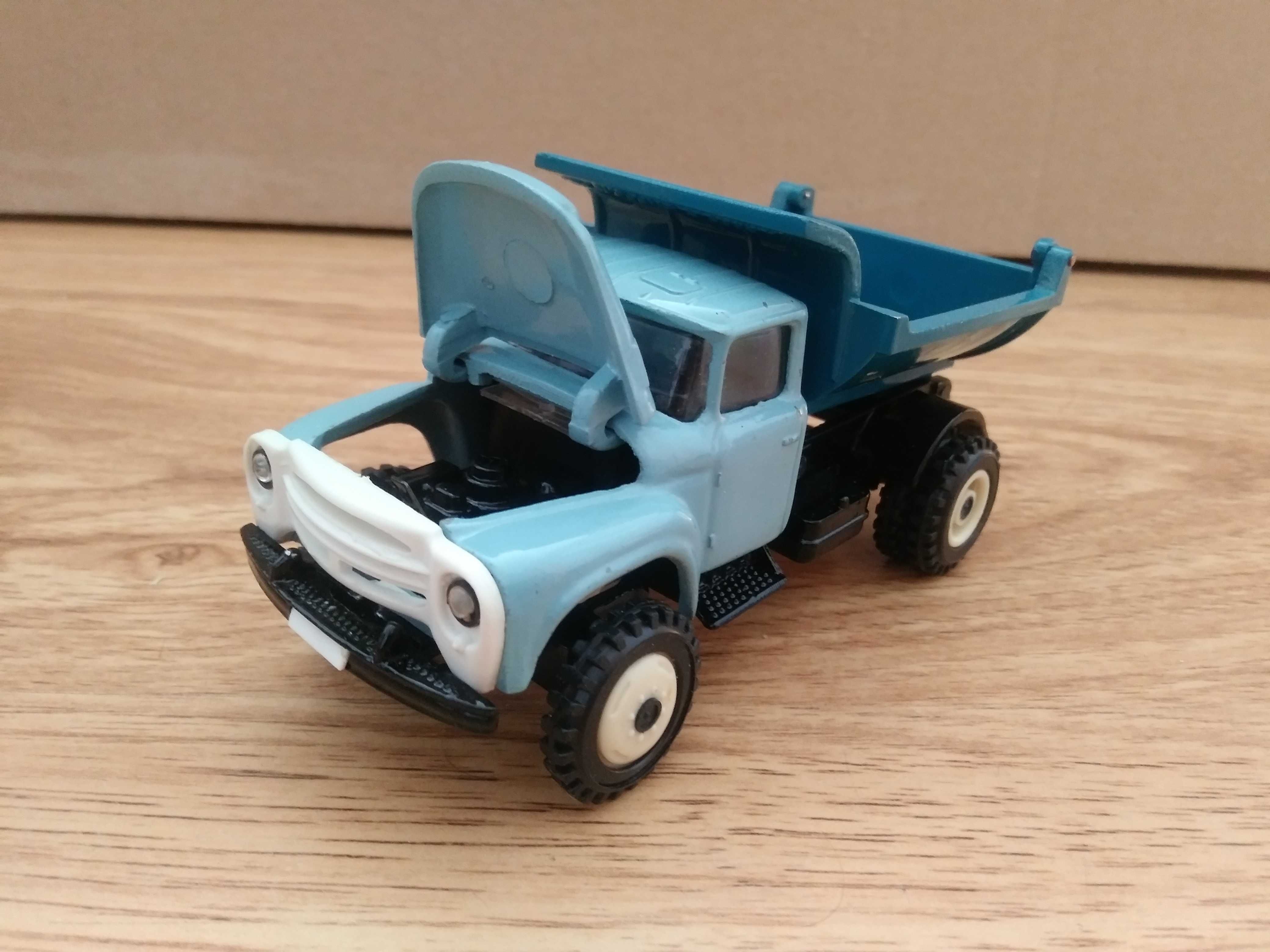 Модель авто СССР ЗИЛ ММЗ 555 1:43