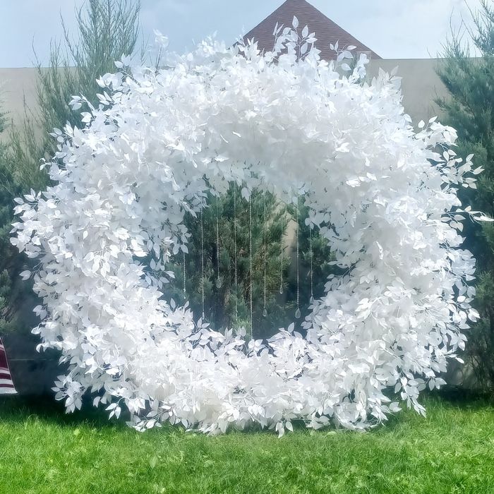 Арка недорого,Стіл молодят,Фотозона,Президиум,Тамада,Ведуча 6500грн+Dj