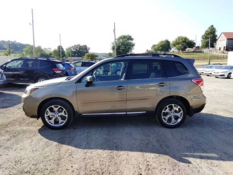 Subaru Forester      2018