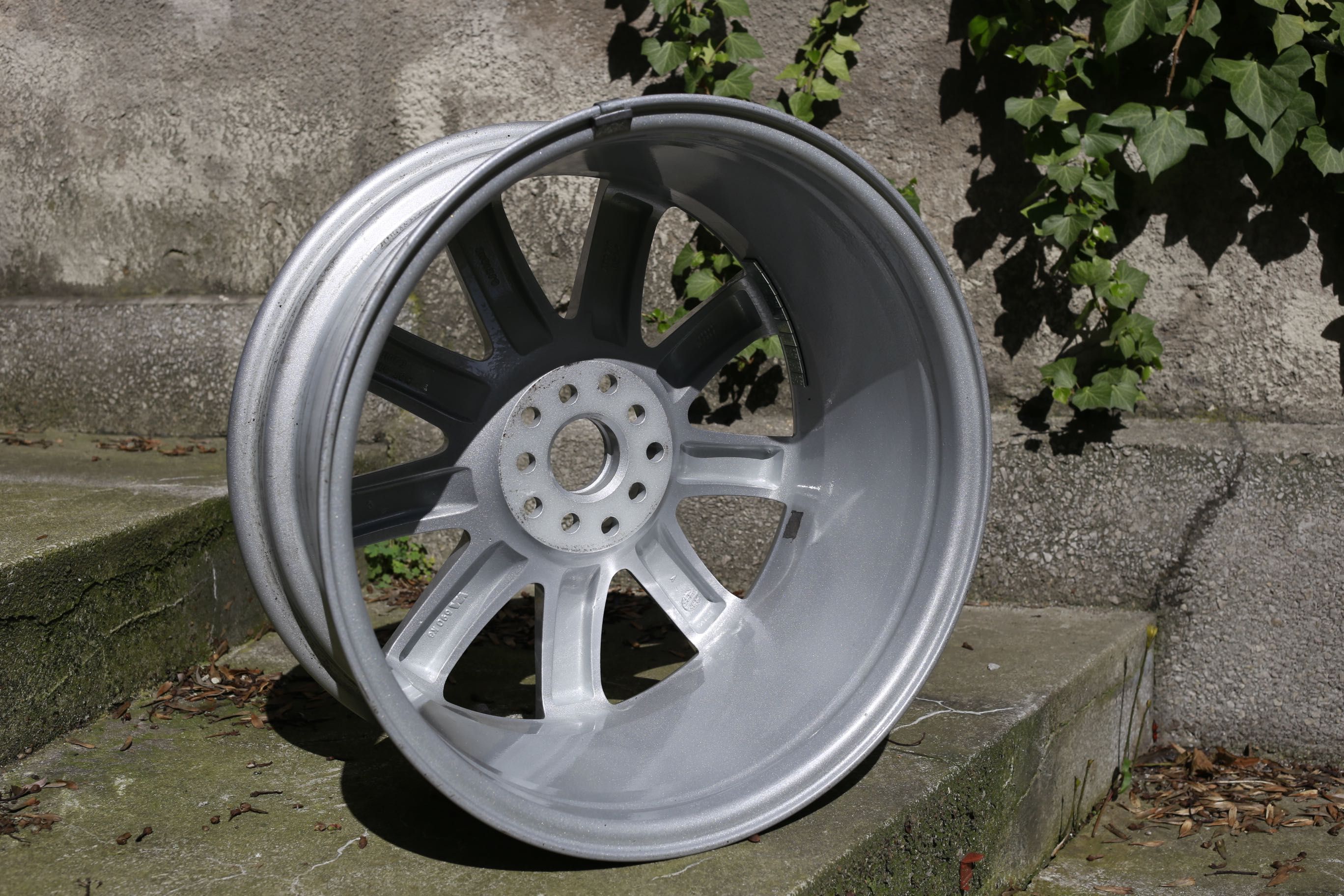 4 szt. JWL VIA 18" 8j18 et40 5x100 5x114,3 Subaru VW Audi Mitsubishi