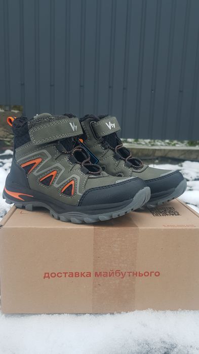 дитяче нове зимове взуття Vty , розмір 29