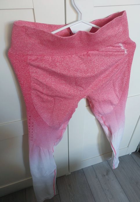 Legginsy sportowe rozm L Carpatree
